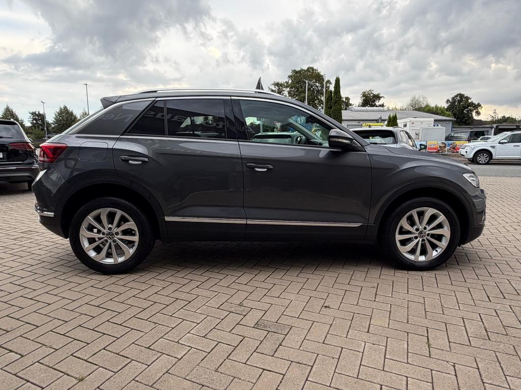 Volkswagen T-Roc 2024 г. Серый, пробег 39799 км