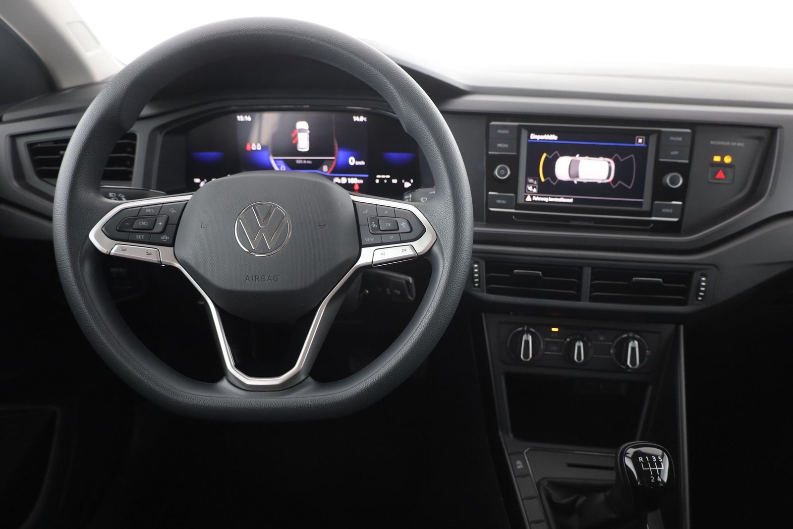Volkswagen Taigo 2022 г. Красный, пробег 32904 км
