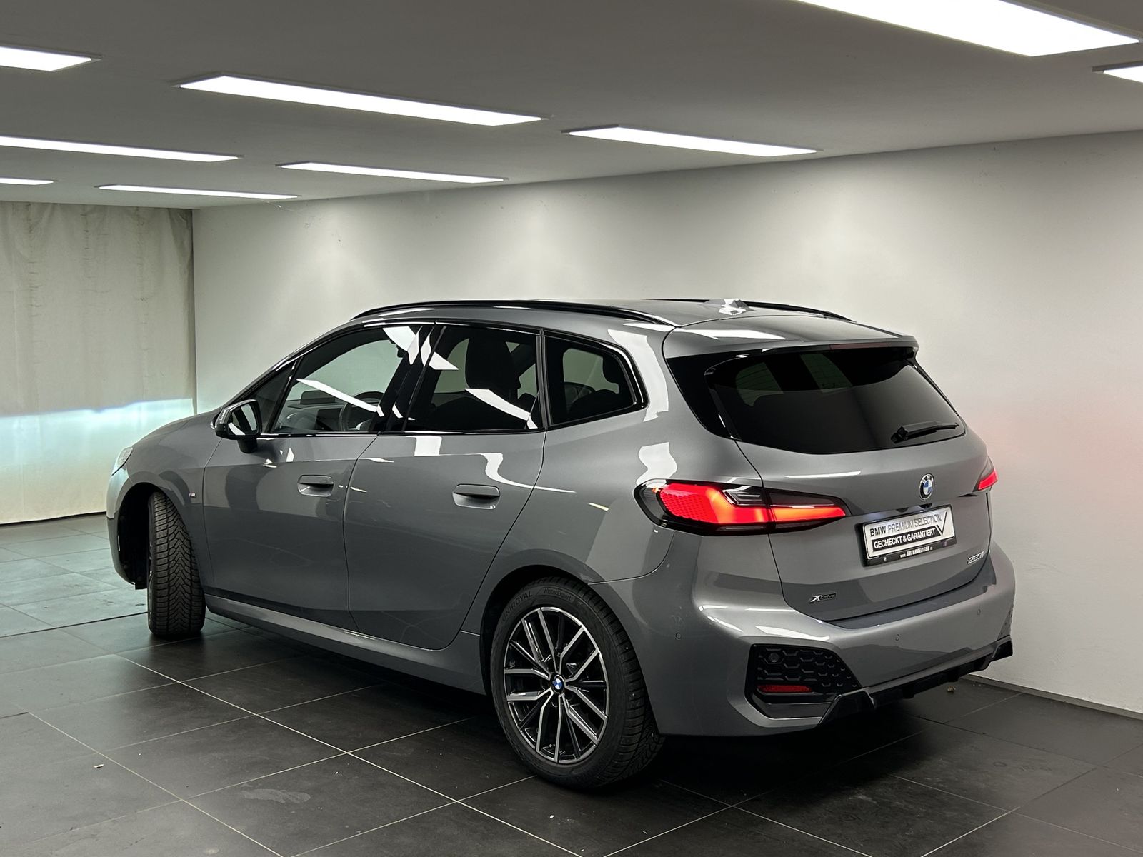 BMW 223 ACTIVE TOURER 2023 г. Серый, пробег 37721 км