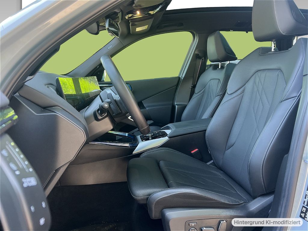 BMW X3 2025 г. Серый, пробег 17900 км