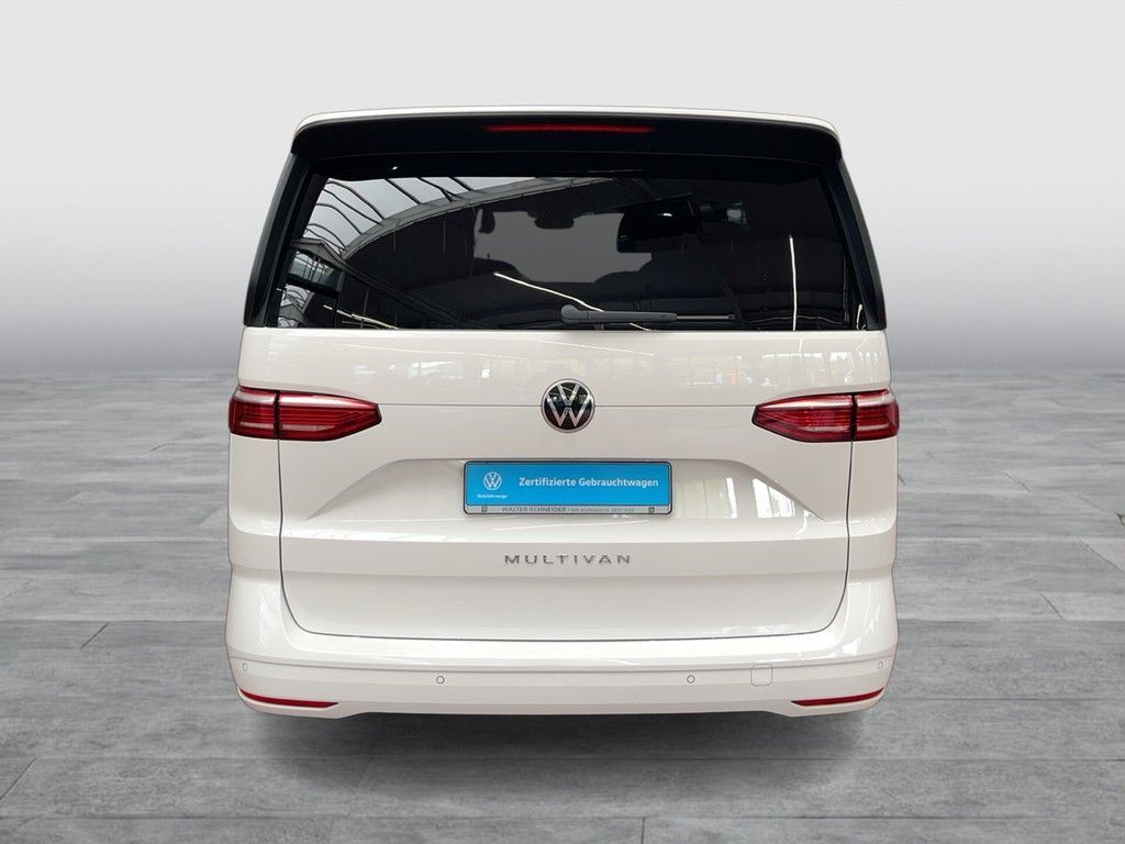 Volkswagen T7 MULTIVAN 2023 г. Белый, пробег 50800 км
