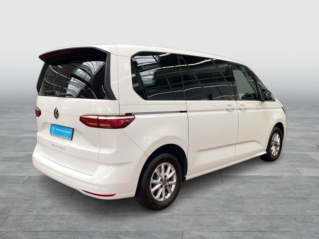 Volkswagen T7 MULTIVAN 2023 г. Белый, пробег 50800 км