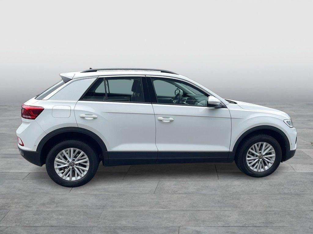 Volkswagen T-Roc 2022 г. Белый, пробег 40800 км