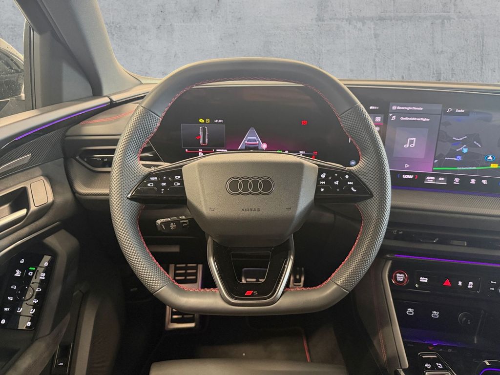Audi Q5 2025 г. Чёрный, пробег 5515 км