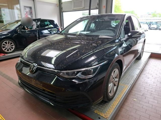 Volkswagen Golf 2023 г. Чёрный, пробег 50416 км