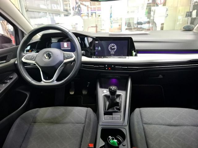 Volkswagen Golf 2023 г. Чёрный, пробег 50416 км
