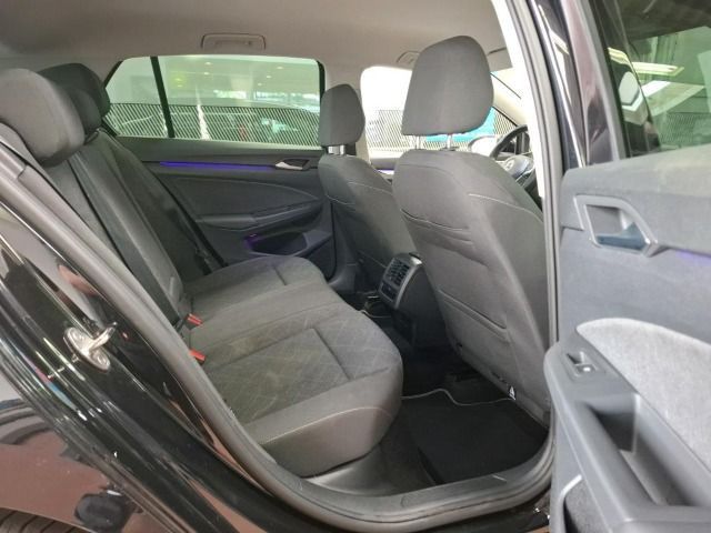 Volkswagen Golf 2023 г. Чёрный, пробег 50416 км