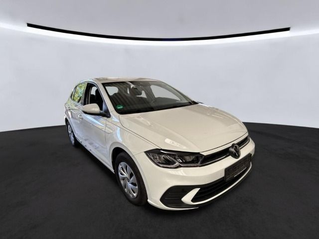 Volkswagen Polo 2023 г. Белый, пробег 50617 км