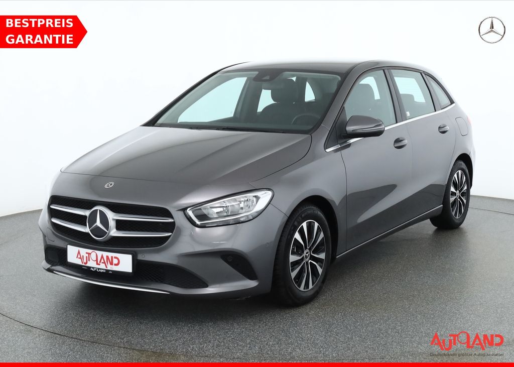 Mercedes-Benz B 200 2022 г. Серый, пробег 14668 км