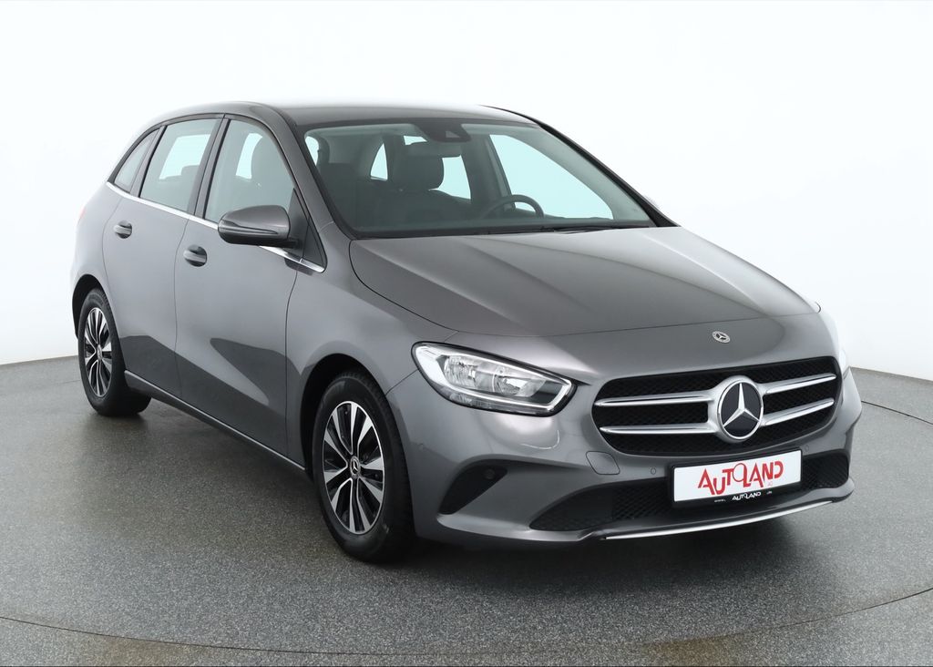 Mercedes-Benz B 200 2022 г. Серый, пробег 14668 км
