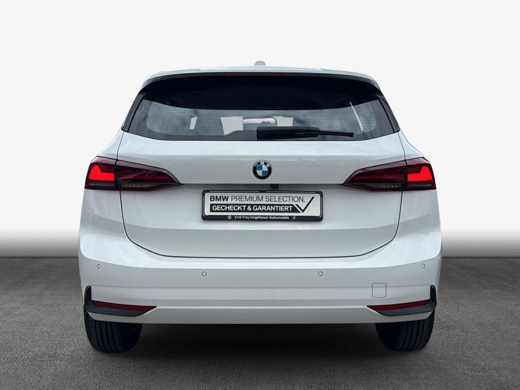 BMW 216 ACTIVE TOURER 2023 г. Белый, пробег 38122 км