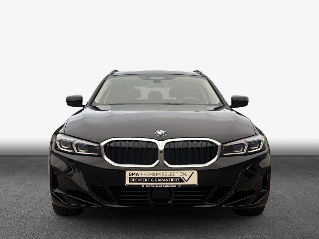 BMW 320 2023 г. Чёрный, пробег 52301 км