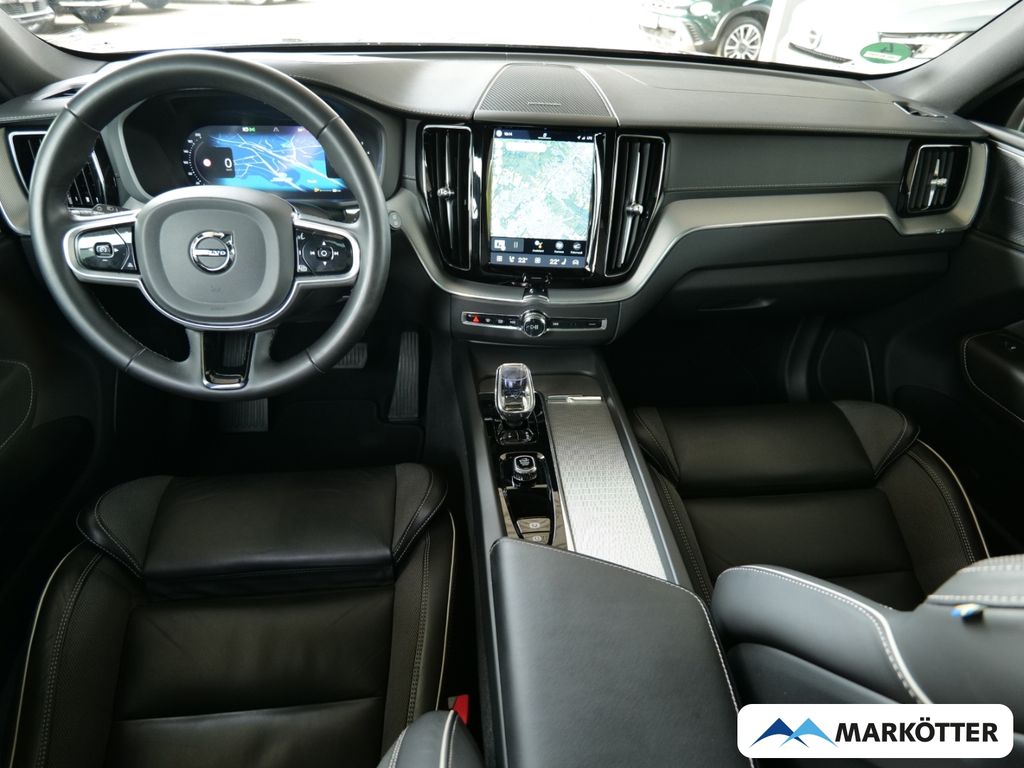 Volvo XC60 2022 г. Чёрный, пробег 59842 км