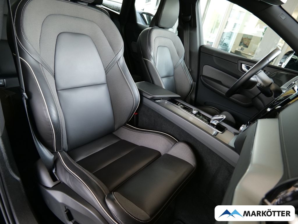 Volvo XC60 2022 г. Чёрный, пробег 59842 км
