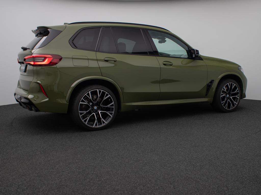 BMW X5 M 2022 г. Зелёный, пробег 55479 км