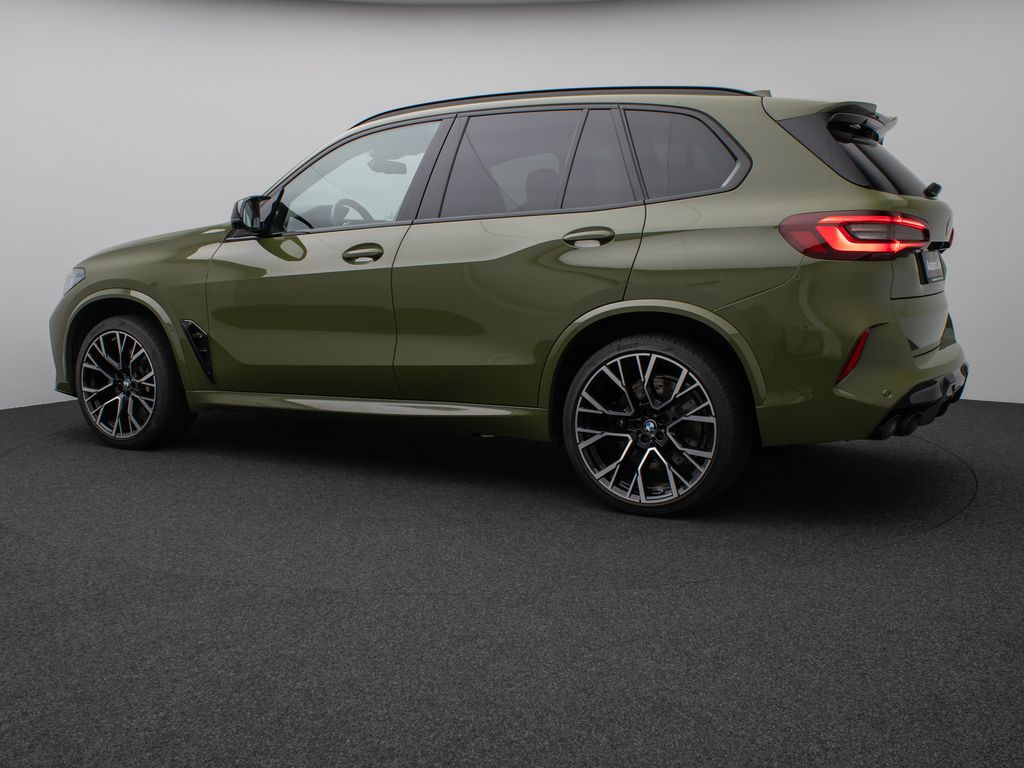 BMW X5 M 2022 г. Зелёный, пробег 55479 км