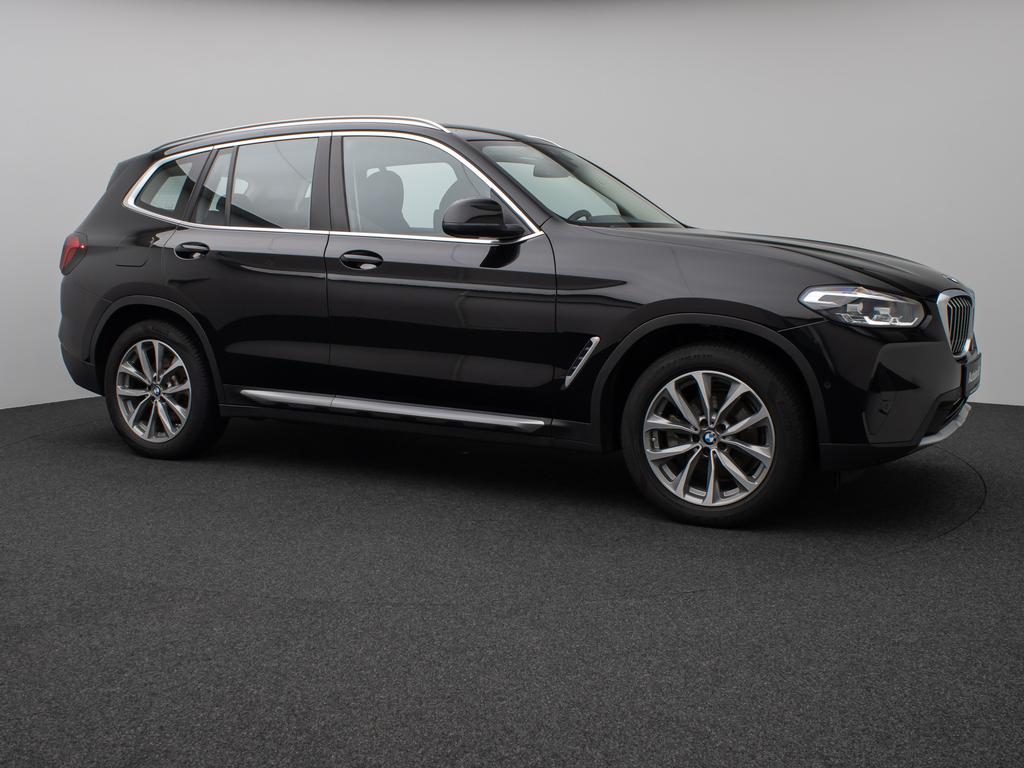 BMW X3 2023 г. Чёрный, пробег 58954 км