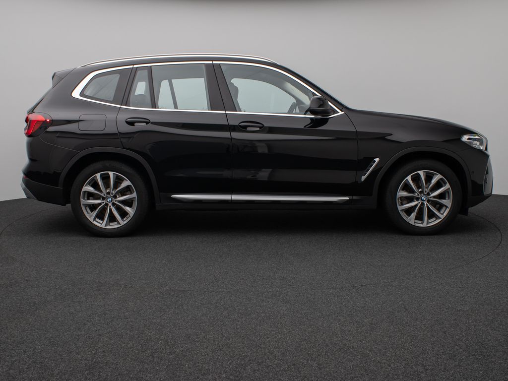 BMW X3 2023 г. Чёрный, пробег 58954 км