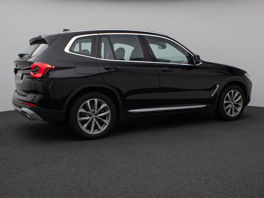 BMW X3 2023 г. Чёрный, пробег 58954 км