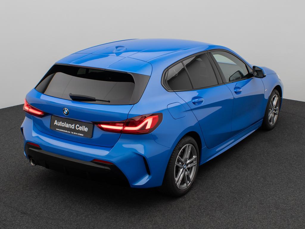 BMW 118 2023 г. Синий, пробег 28749 км