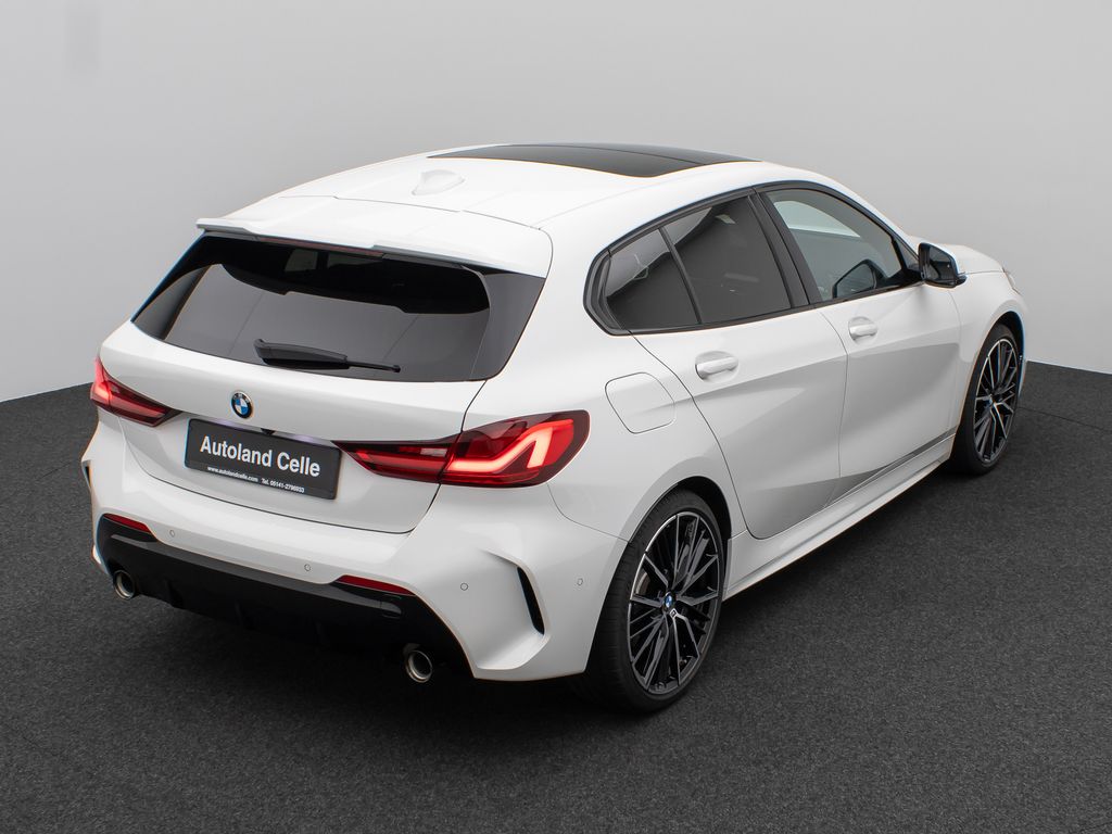 BMW 120 2022 г. Белый, пробег 31789 км
