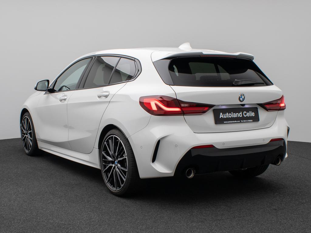 BMW 120 2022 г. Белый, пробег 31789 км