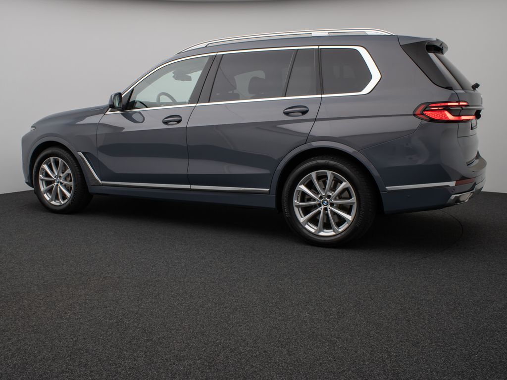 BMW X7 2022 г. Серый, пробег 53456 км