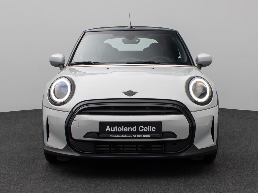 Mini ONE CABRIO 2022 г. Серебристый, пробег 13458 км