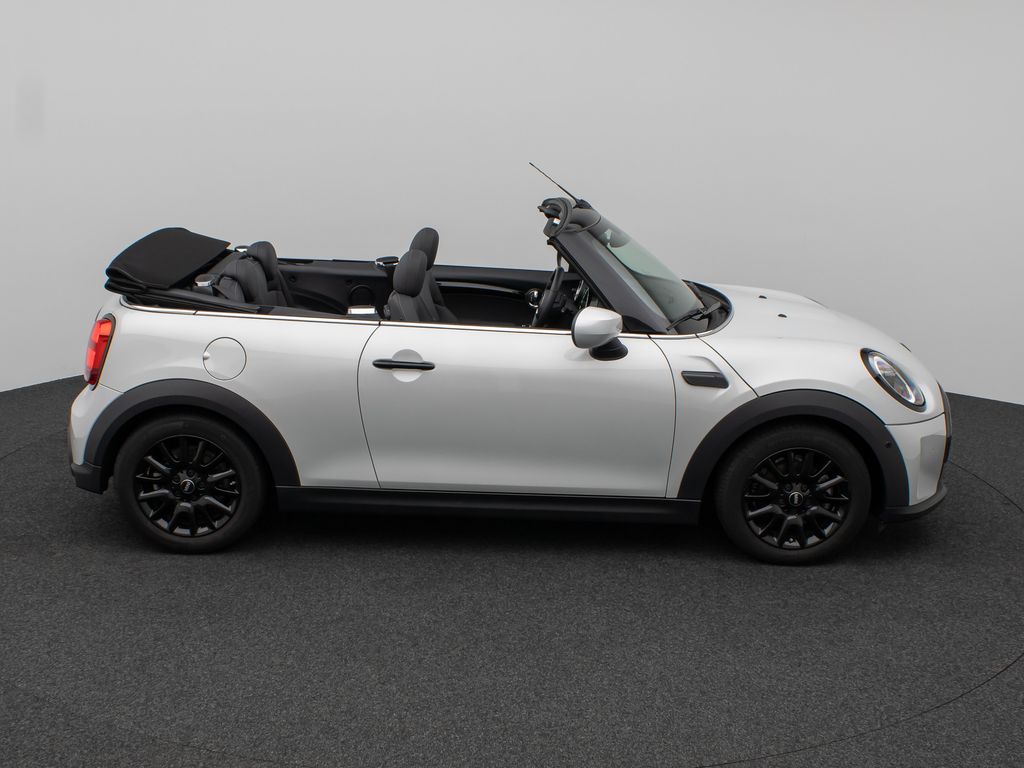 Mini ONE CABRIO 2022 г. Серебристый, пробег 13458 км