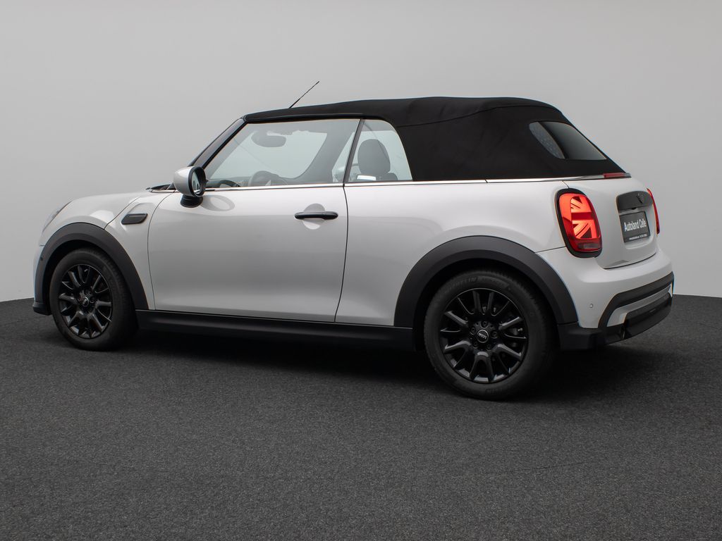 Mini ONE CABRIO 2022 г. Серебристый, пробег 13458 км
