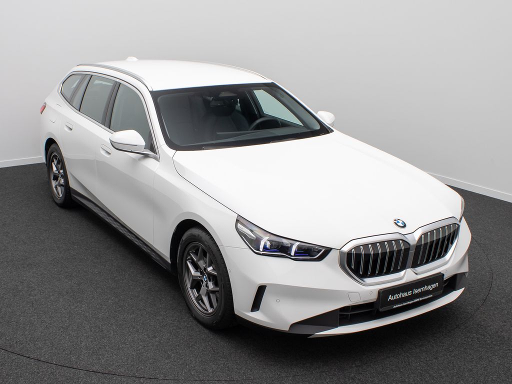 BMW 520 2024 г. Белый, пробег 23994 км