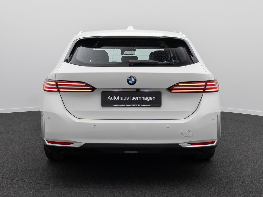 BMW 520 2024 г. Белый, пробег 23994 км