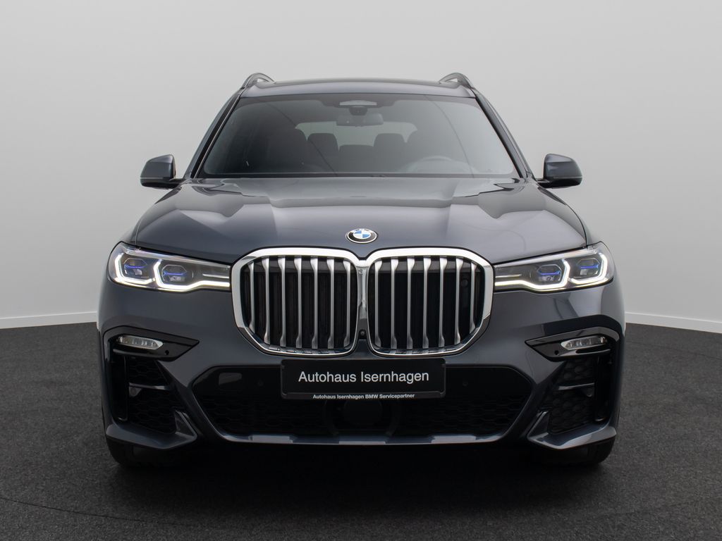 BMW X7 2022 г. Серый, пробег 46400 км