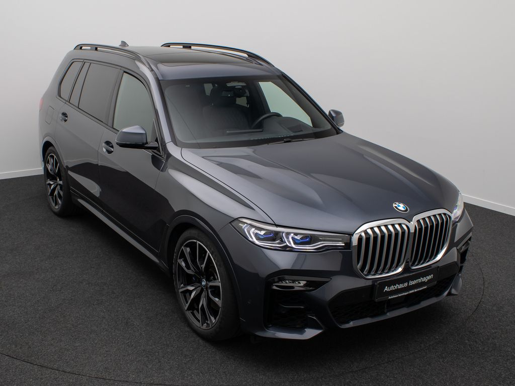 BMW X7 2022 г. Серый, пробег 46400 км