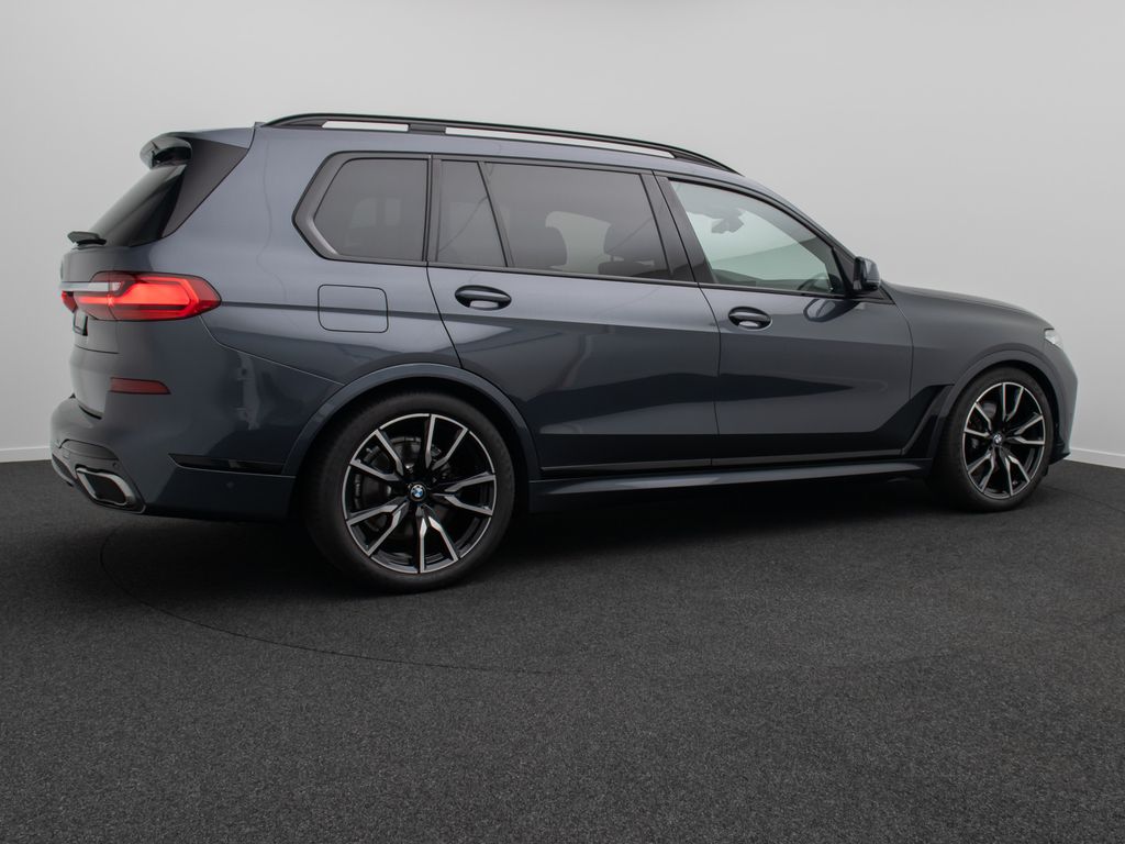 BMW X7 2022 г. Серый, пробег 46400 км