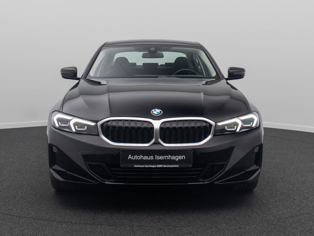 BMW 330 2022 г. Чёрный, пробег 37067 км