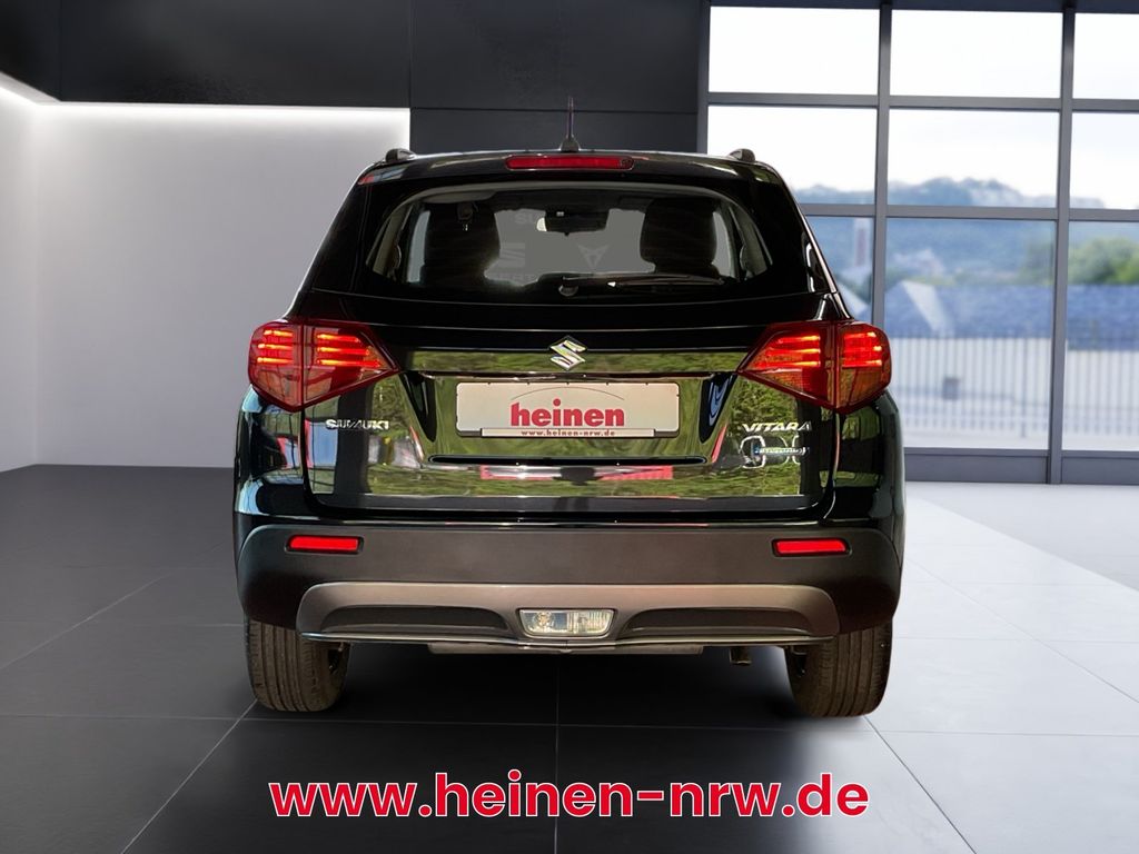 Suzuki Vitara 2021 г. Чёрный, пробег 40240 км