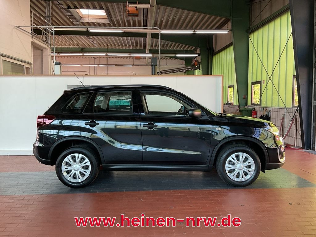 Suzuki Vitara 2021 г. Чёрный, пробег 40240 км