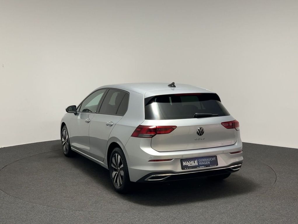 Volkswagen Golf 2023 г. Серебристый, пробег 29363 км