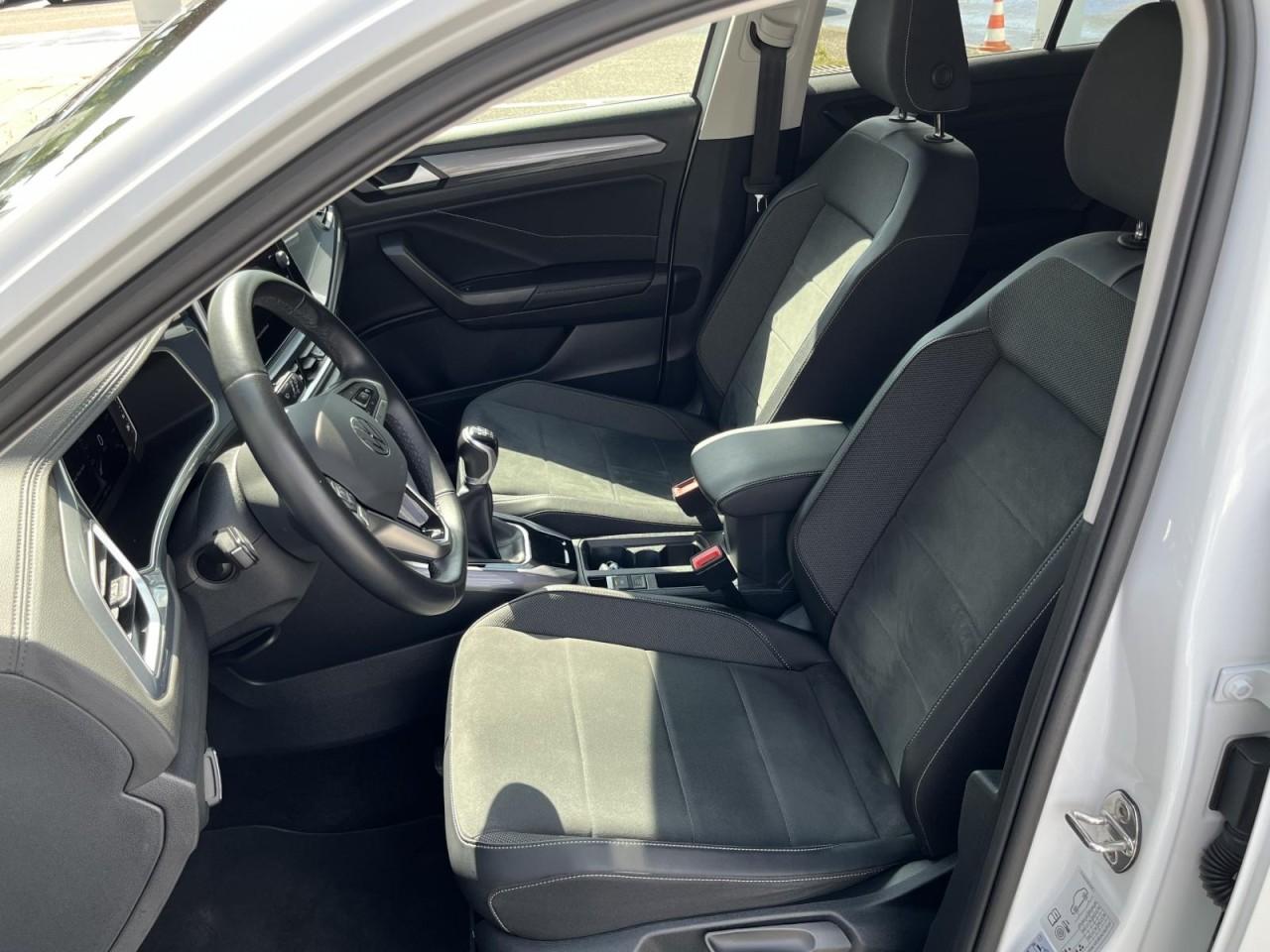 Volkswagen T-Roc 2022 г. Белый, пробег 54900 км