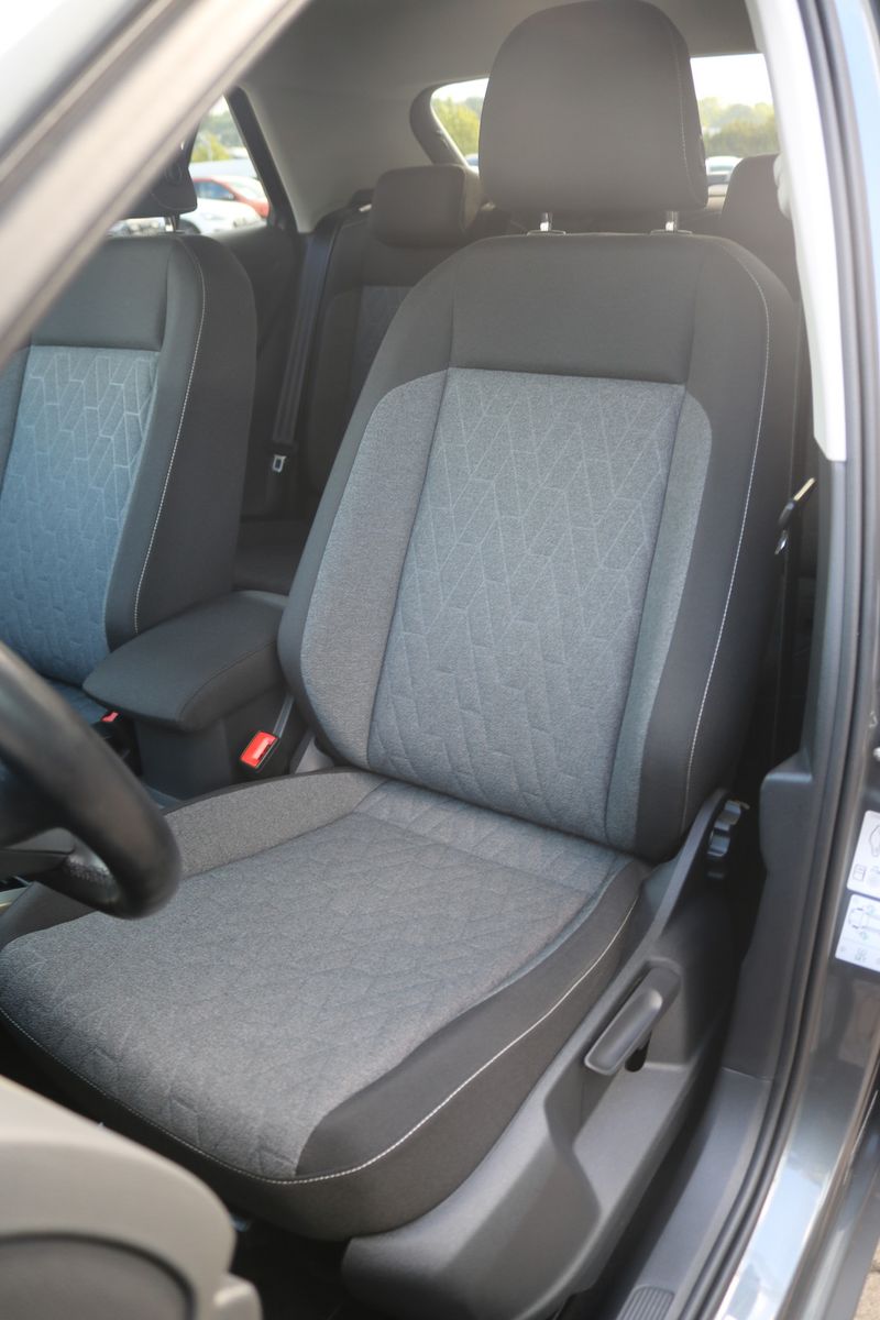 Volkswagen T-Roc 2023 г. Серый, пробег 47610 км