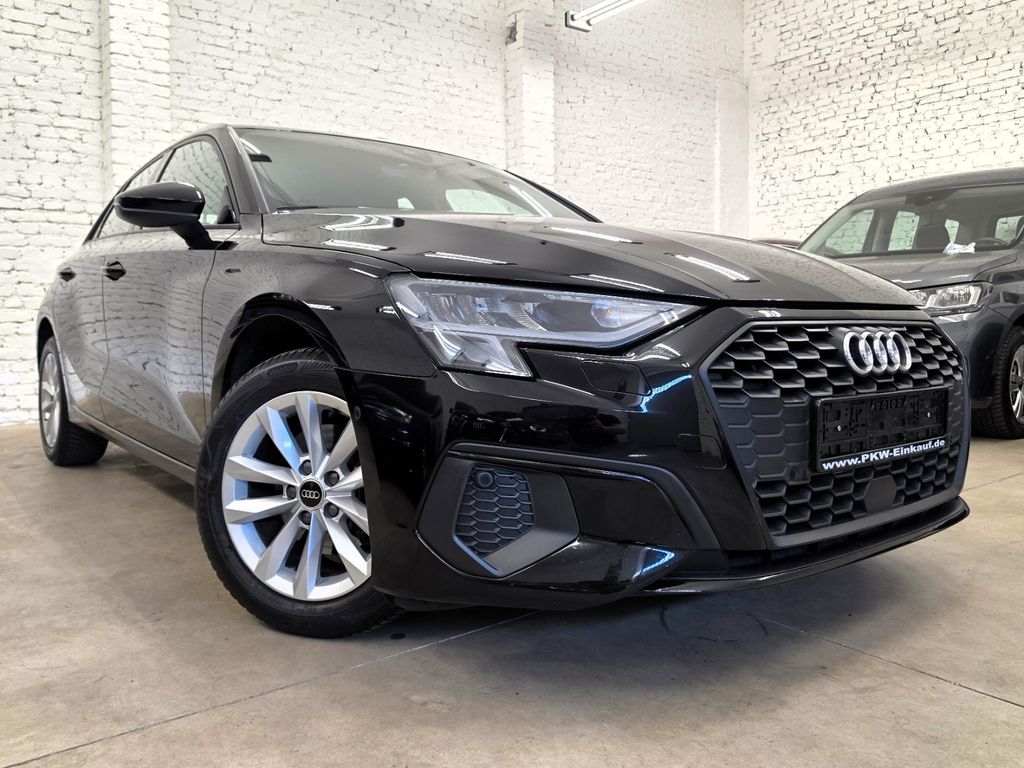 Audi A3 2022 г. Чёрный, пробег 43000 км