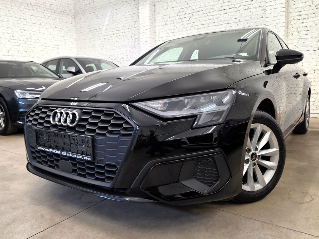 Audi A3 2022 г. Чёрный, пробег 43000 км