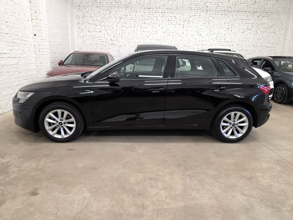 Audi A3 2022 г. Чёрный, пробег 43000 км