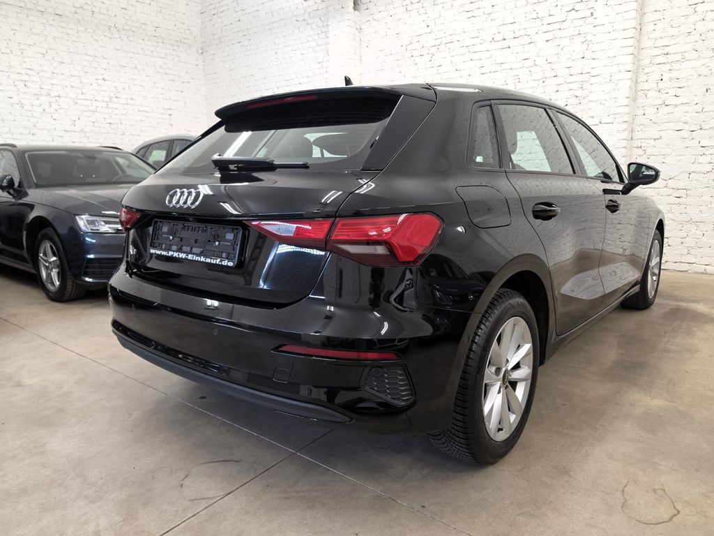 Audi A3 2022 г. Чёрный, пробег 43000 км