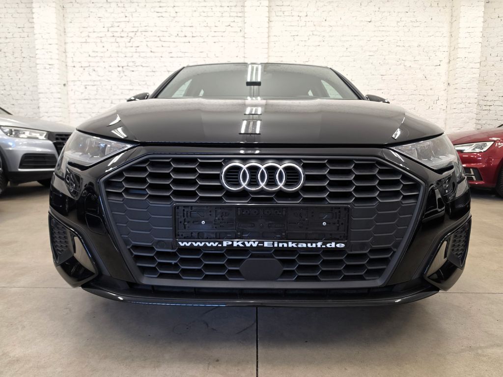 Audi A3 2022 г. Чёрный, пробег 43000 км