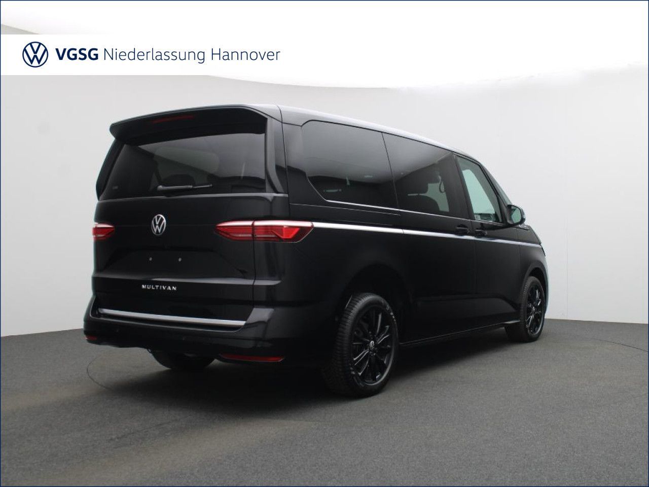 Volkswagen T7 MULTIVAN 2025 г. Чёрный, пробег 21554 км
