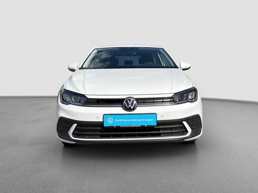 Volkswagen Polo 2023 г. Белый, пробег 13200 км