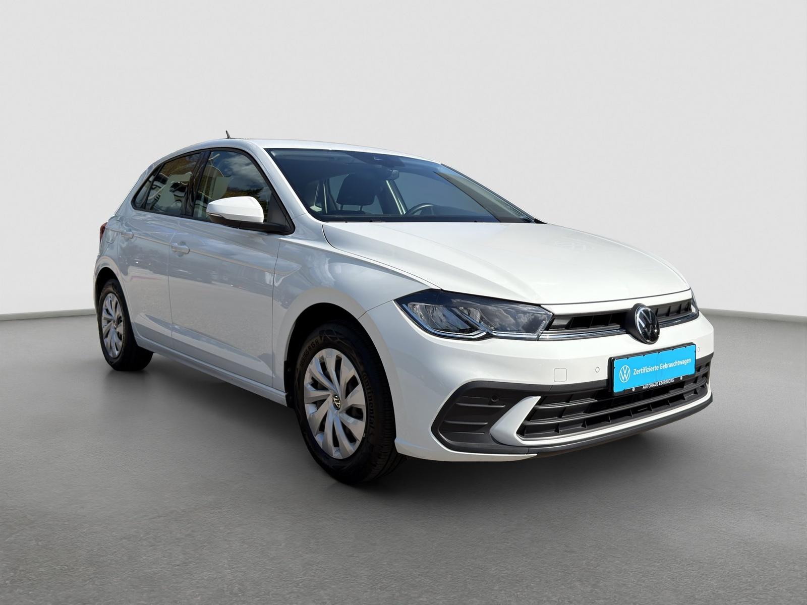 Volkswagen Polo 2023 г. Белый, пробег 13200 км