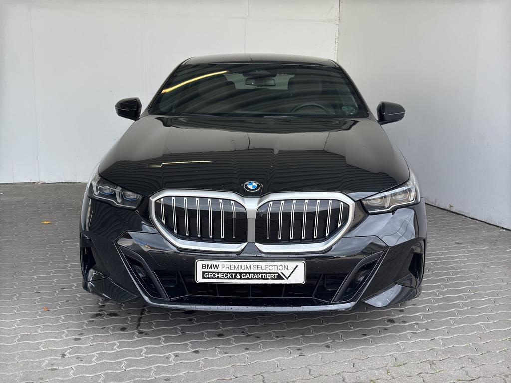 BMW 520 2025 г. Чёрный, пробег 27780 км